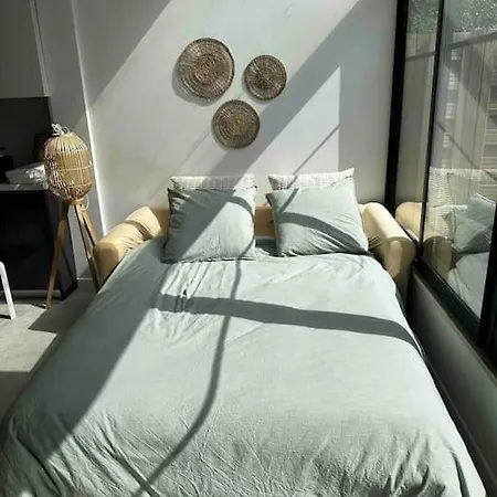 Tres Bel Appartement, Moderne, Grande Terrasse Апартаменты Антиб